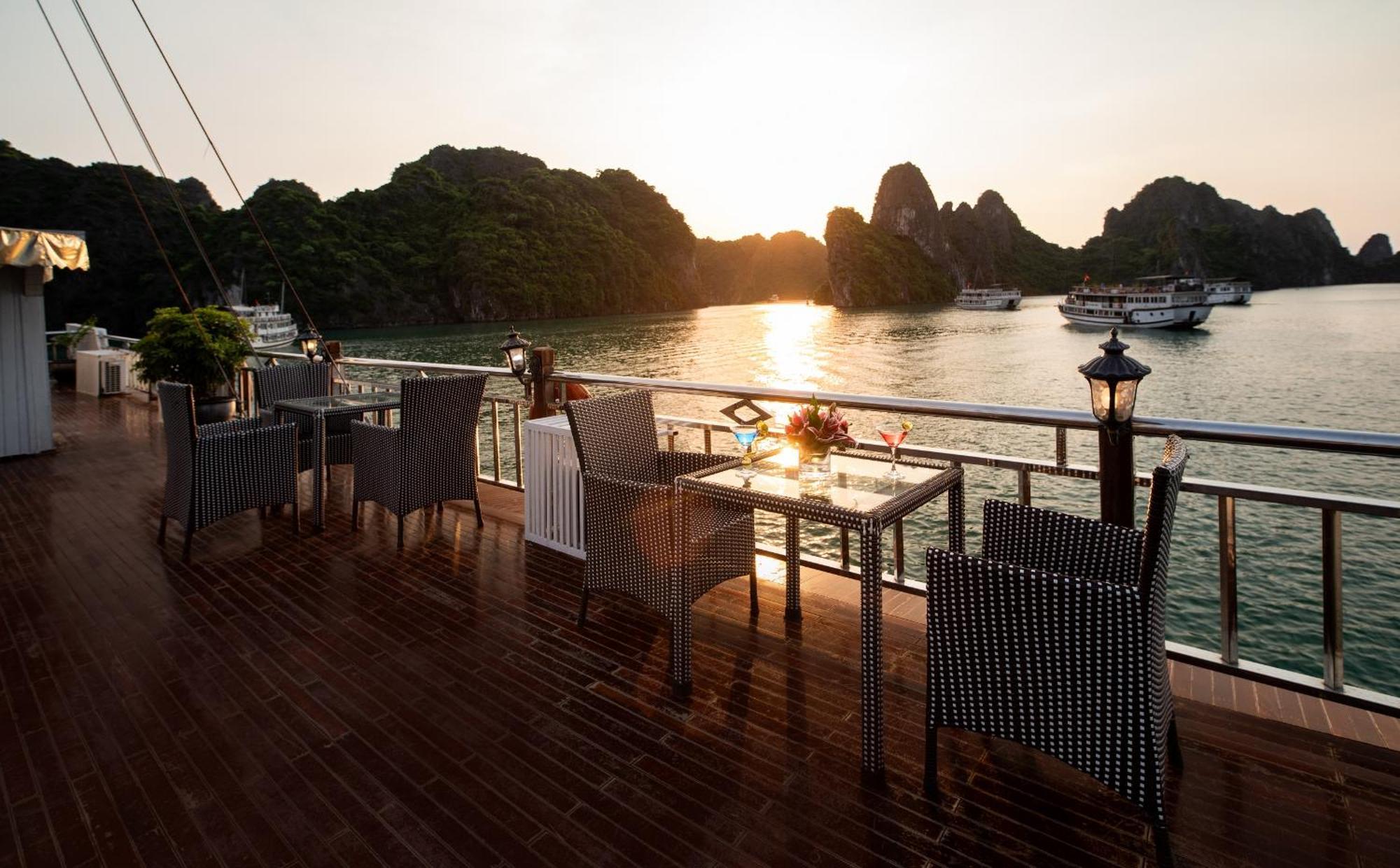 Garden Bay Classic Cruise Ha Long Zewnętrze zdjęcie