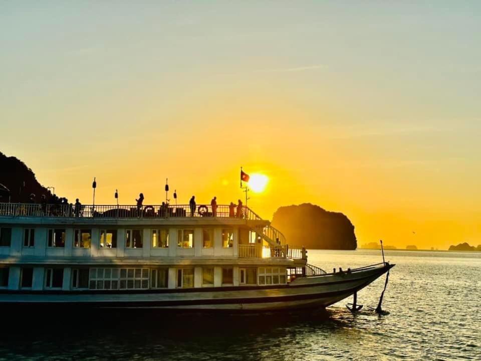 Garden Bay Classic Cruise Ha Long Zewnętrze zdjęcie