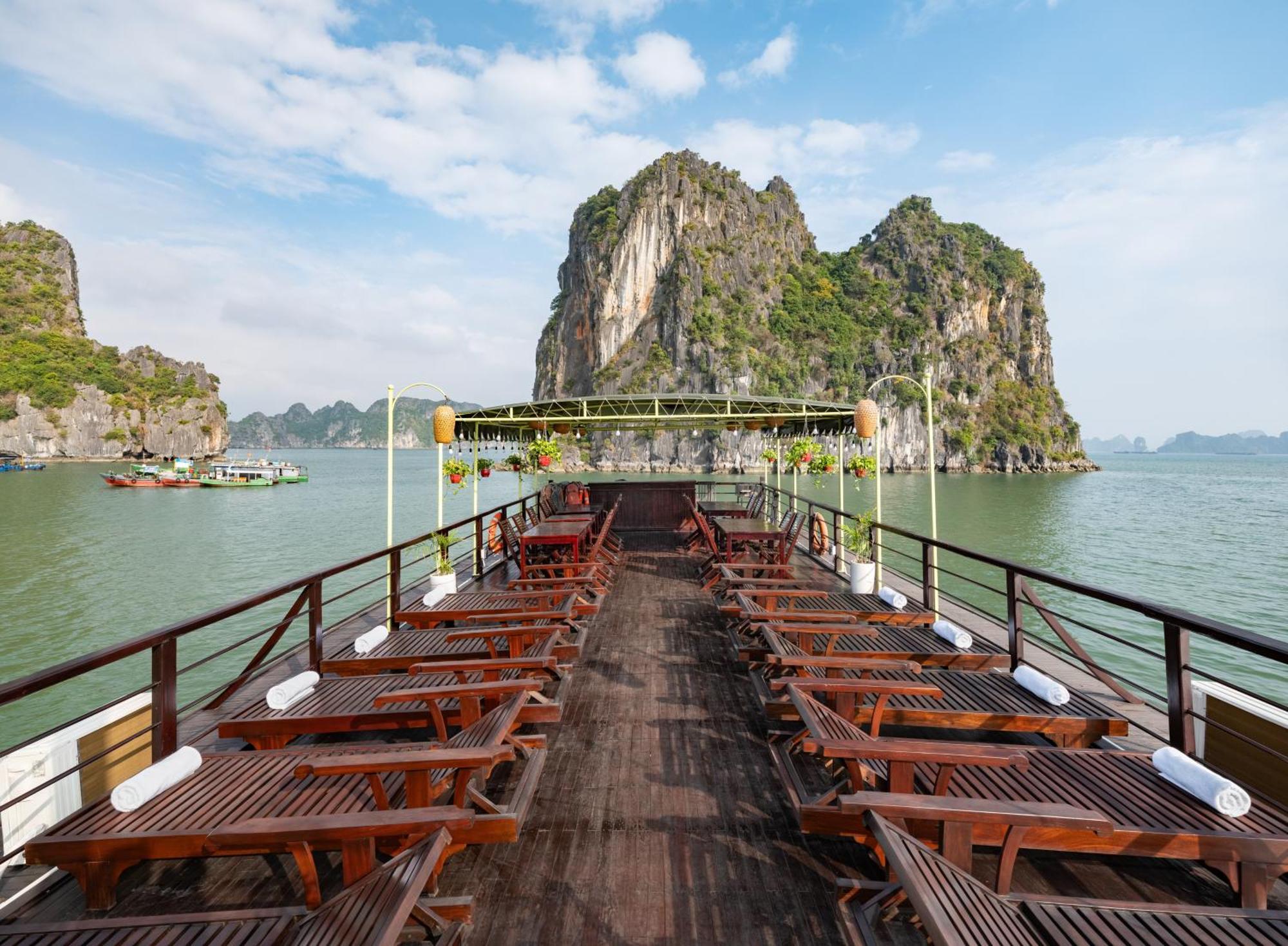 Garden Bay Classic Cruise Ha Long Zewnętrze zdjęcie